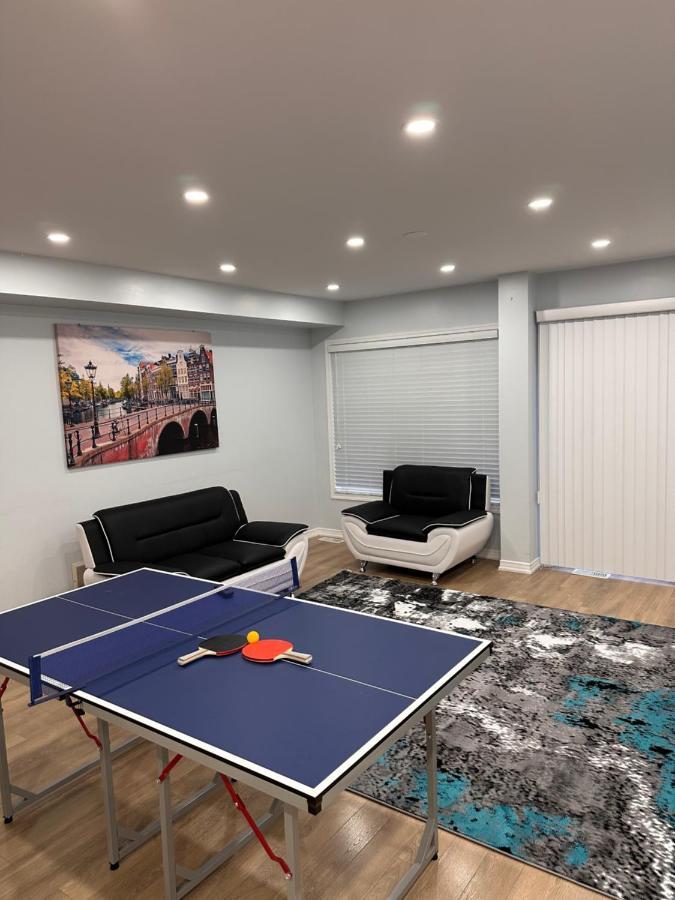 Cmoney Beautiful Home 2 Brampton Exteriör bild